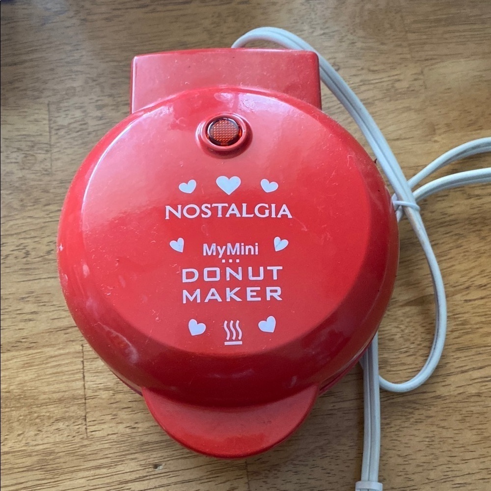 Nostalgia Mini Donut Maker